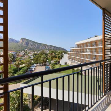 Friends Suite Land View Room