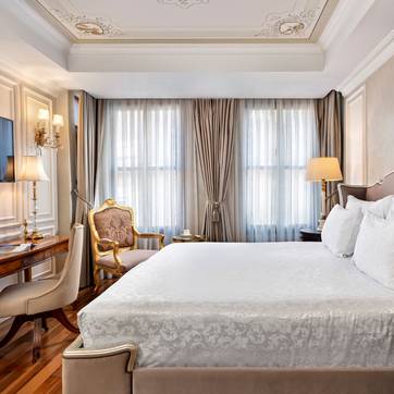 Rixos Pera İstanbul Junior Suite